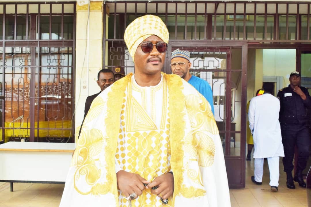 AUDIENCE : LE SULTAN ROI DES BAMOUNS AU MINAT