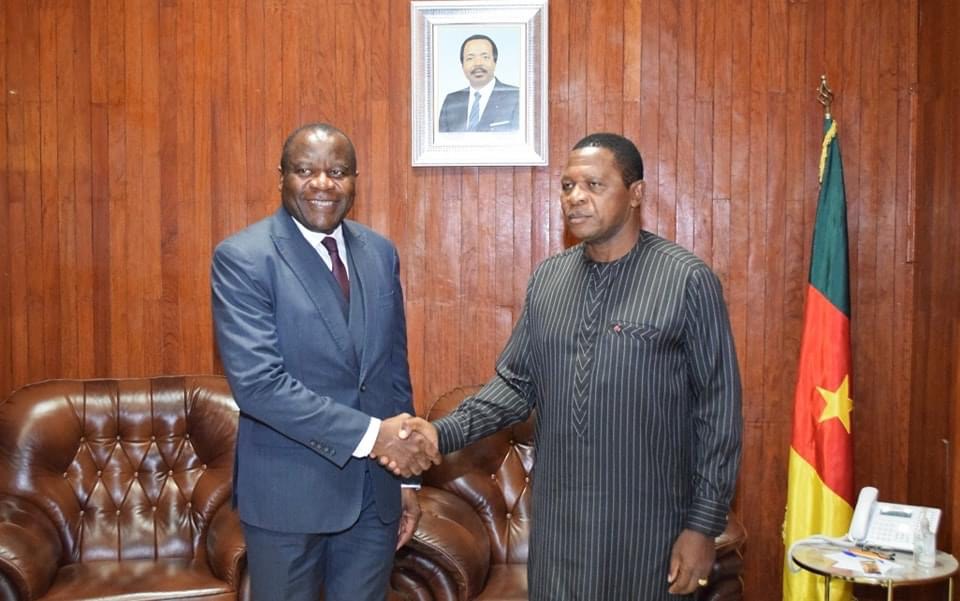 Le ministre de l’Administration territoriale Paul Atanga Nji  en audience ce 05 août 2024, avec le Président de la Commission des Droits de l’Homme pour le Cameroun, Prof James Mouangue Kobila…