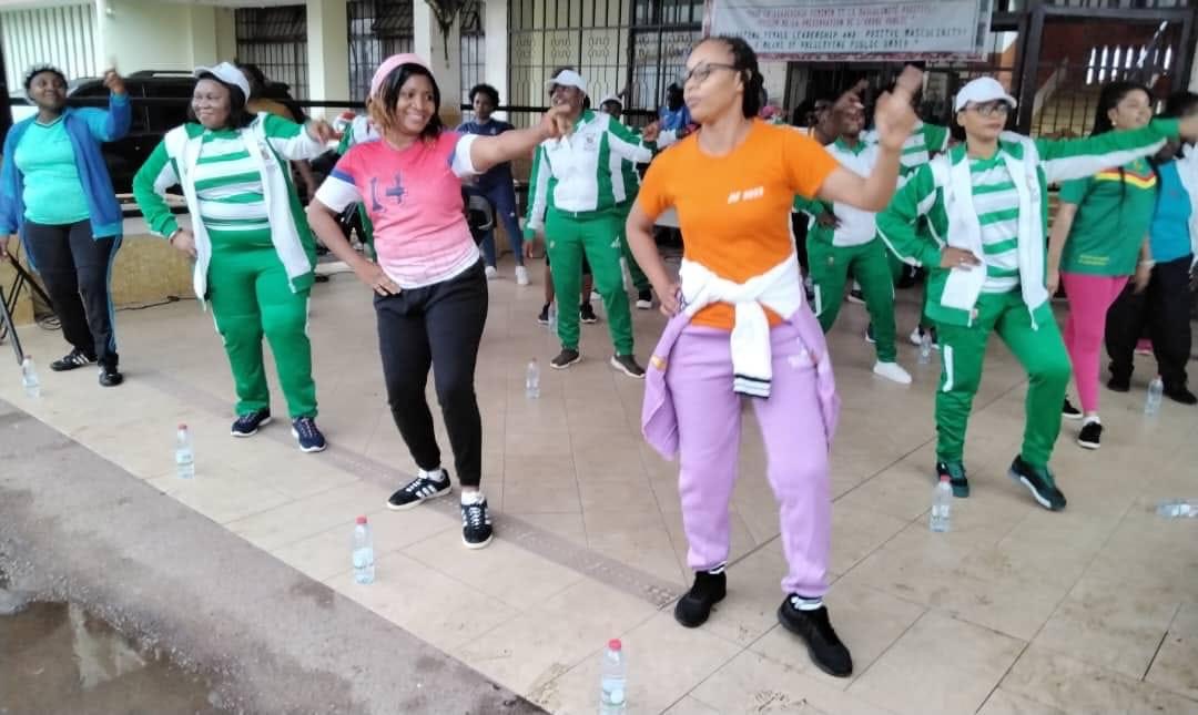 Les femmes MINAT se préparent pour l’IWD avec le sport