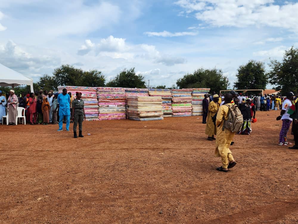 Assistance humanitaire : Le MINAT distribue des dons à plus de 500 sinistrés du département du Mbéré