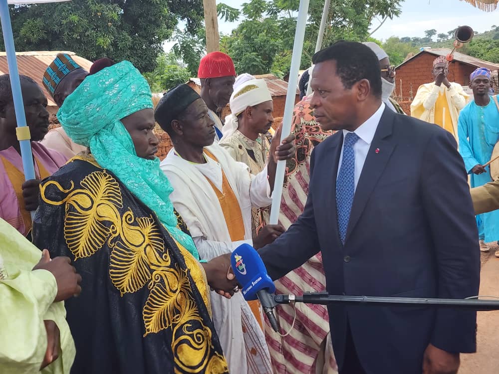 Assistance humanitaire : Le MINAT distribue des dons à plus de 500 sinistrés du département du Mbéré