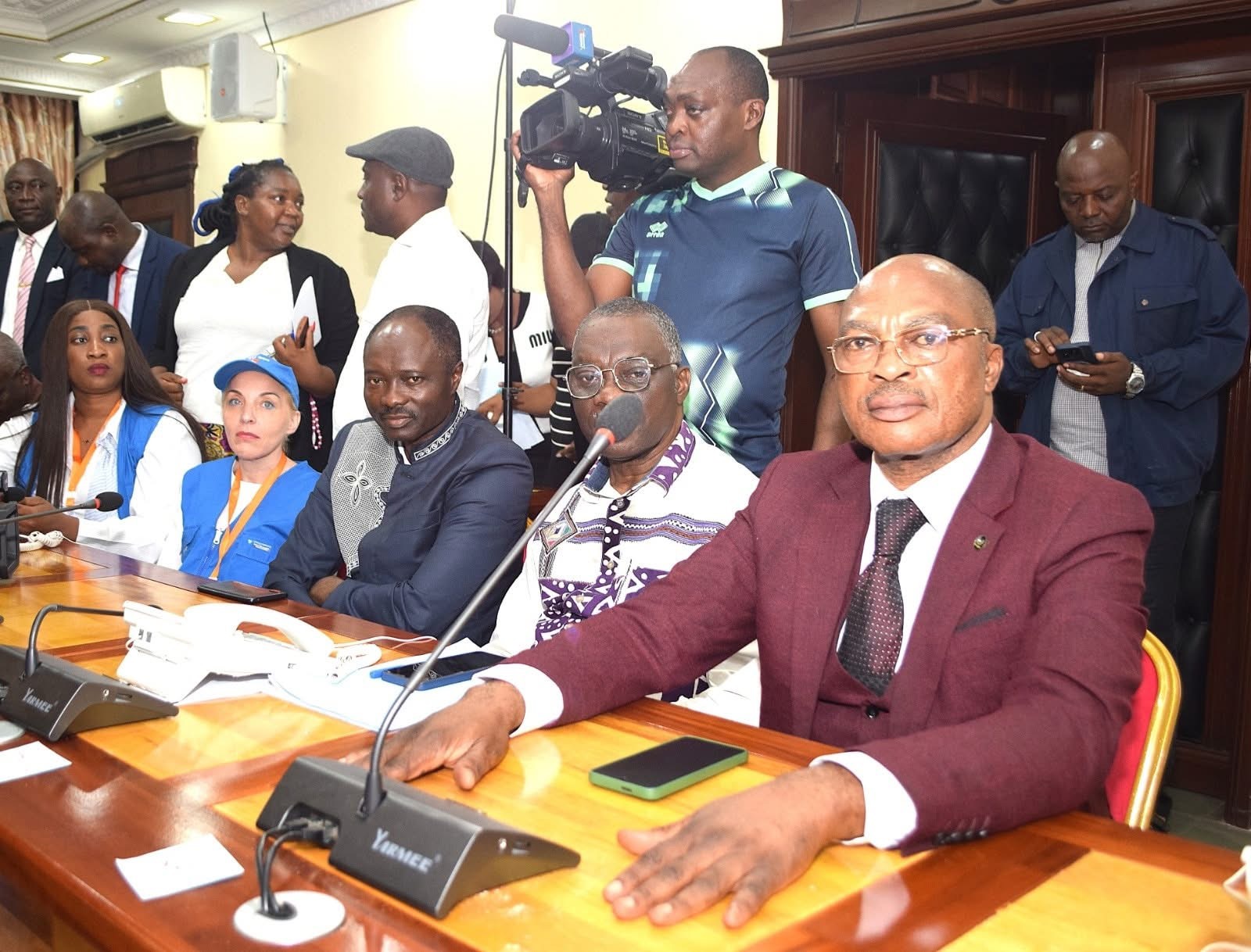 Présidentielles 2025 au Cameroun : un scrutin sans incident majeur selon le MINAT