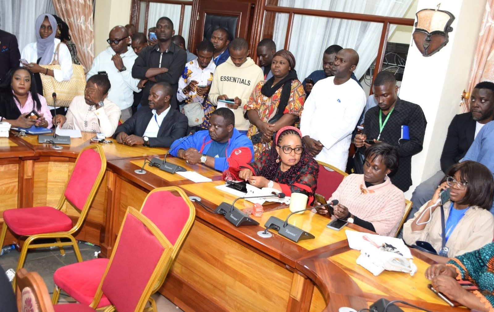 Présidentielles 2025 au Cameroun : un scrutin sans incident majeur selon le MINAT