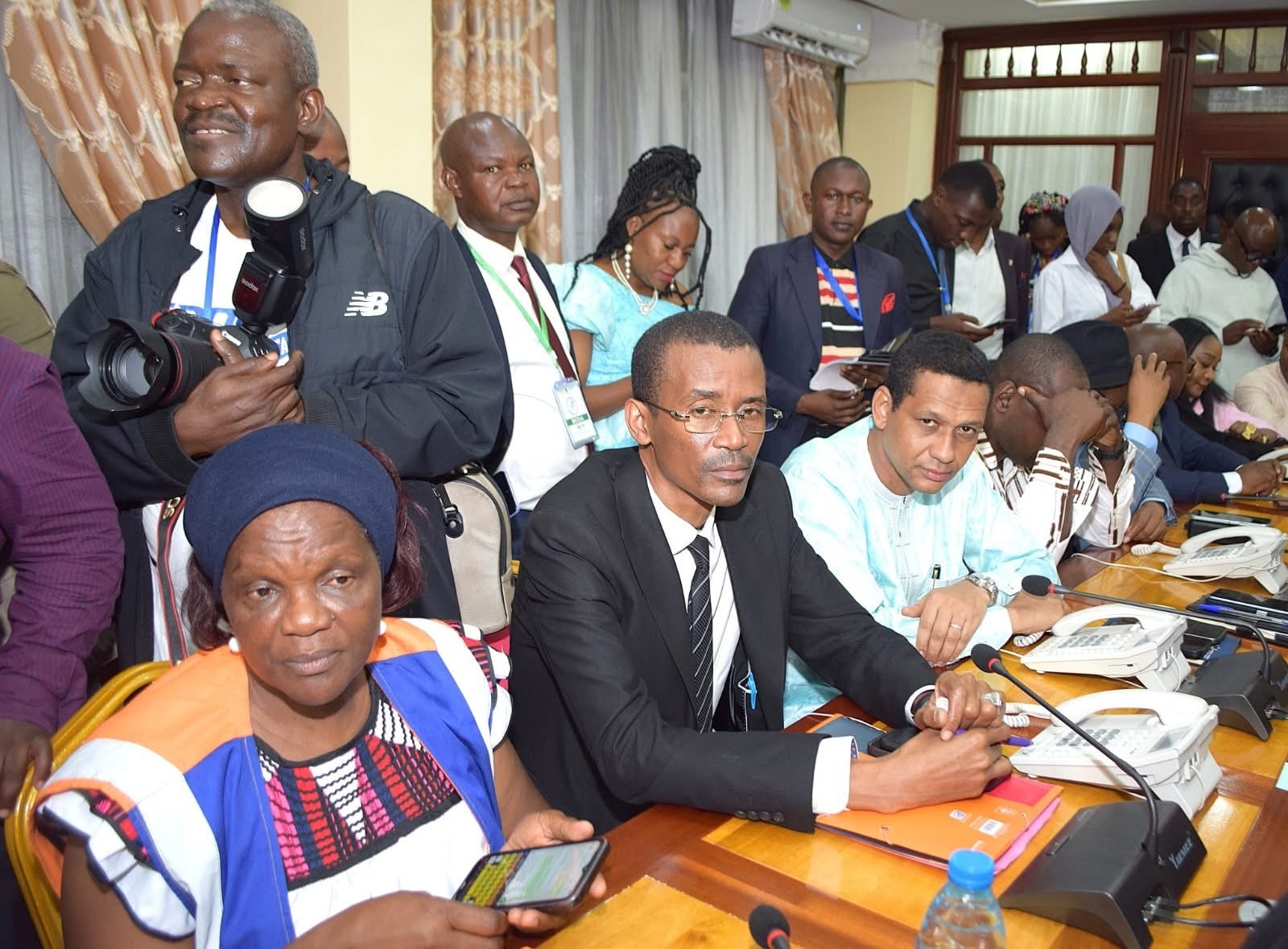 Présidentielles 2025 au Cameroun : un scrutin sans incident majeur selon le MINAT