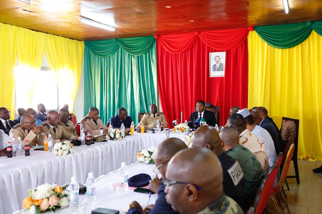 MINAT Boss on appeasement mission distributes Head of State´s speech,calls on authorities to spread peace