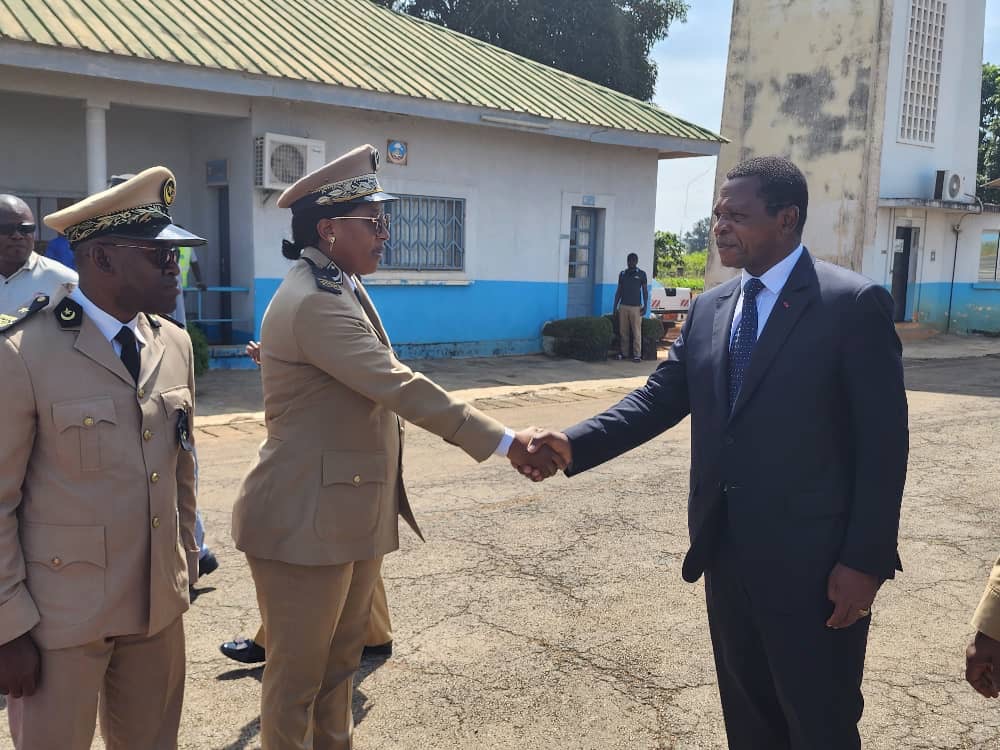Accueilli par le Gouverneur de Kildadi Taguieke Boukar et les forces vives de l’Adamaoua, le MINAT Paul Atanga Nji est en visite de travail ce 10/11/25 à Ngaoundere, en vue de porter le message de paix et d’accalmie du chef de l’État suite aux incidents post- électoraux qui ont touché l’ensemble de la région.