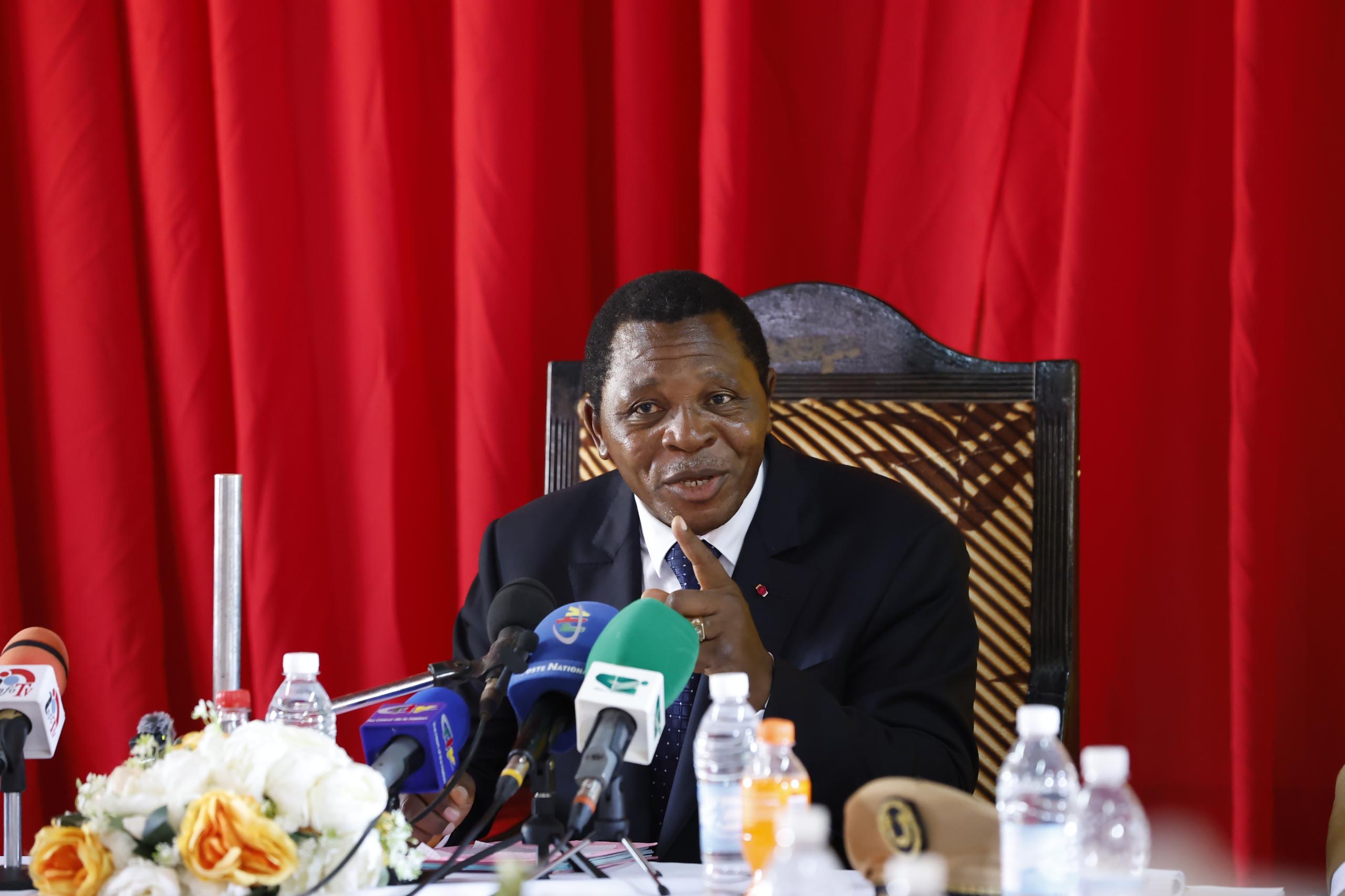 MINAT Boss on appeasement mission distributes Head of State´s speech,calls on authorities to spread peace