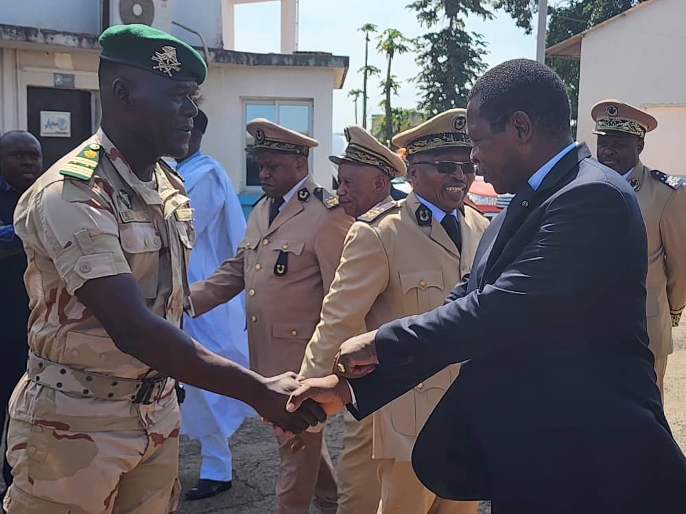 Accueilli par le Gouverneur de Kildadi Taguieke Boukar et les forces vives de l’Adamaoua, le MINAT Paul Atanga Nji est en visite de travail ce 10/11/25 à Ngaoundere, en vue de porter le message de paix et d’accalmie du chef de l’État suite aux incidents post- électoraux qui ont touché l’ensemble de la région.