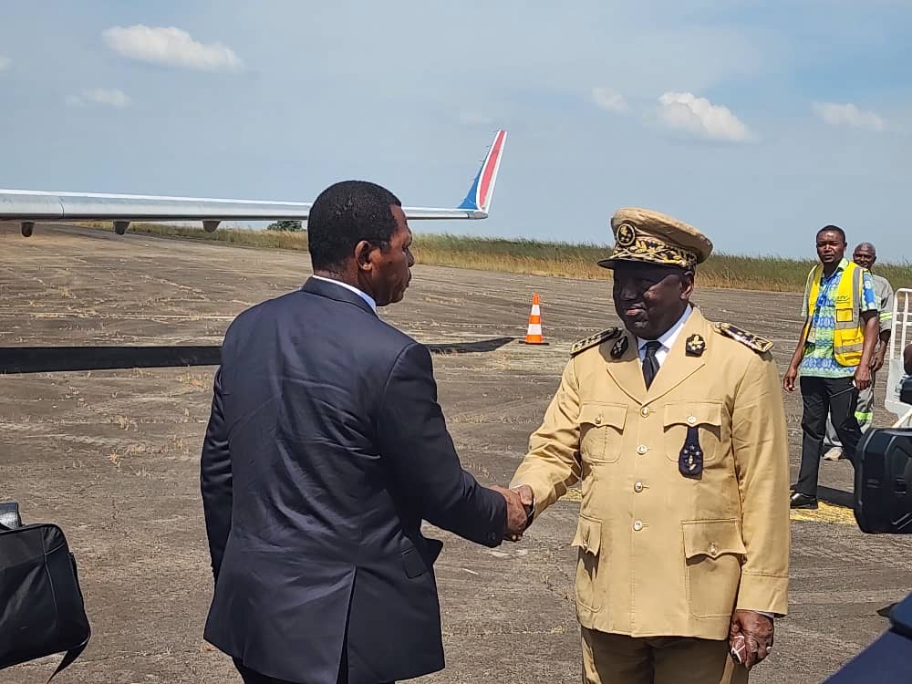 Accueilli par le Gouverneur de Kildadi Taguieke Boukar et les forces vives de l’Adamaoua, le MINAT Paul Atanga Nji est en visite de travail ce 10/11/25 à Ngaoundere, en vue de porter le message de paix et d’accalmie du chef de l’État suite aux incidents post- électoraux qui ont touché l’ensemble de la région.