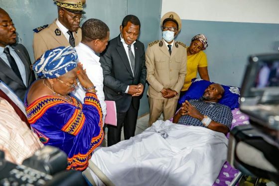 Atanga Nji Brings Presidential Assistance to Patients and Pregnant women in Bamenda