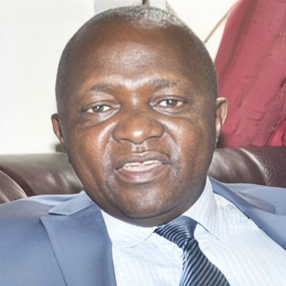Bernard-OKALIA-BILAI-Gourverneur-de-la-Region-du-Sud-Ouest-Cameroun-minat